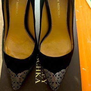 Badgley Mischka Blush Heels